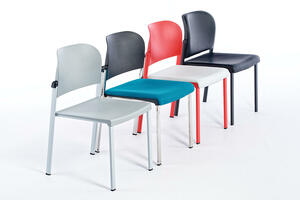 Alle Stühle der Passau Familie können zusammengestellt werden